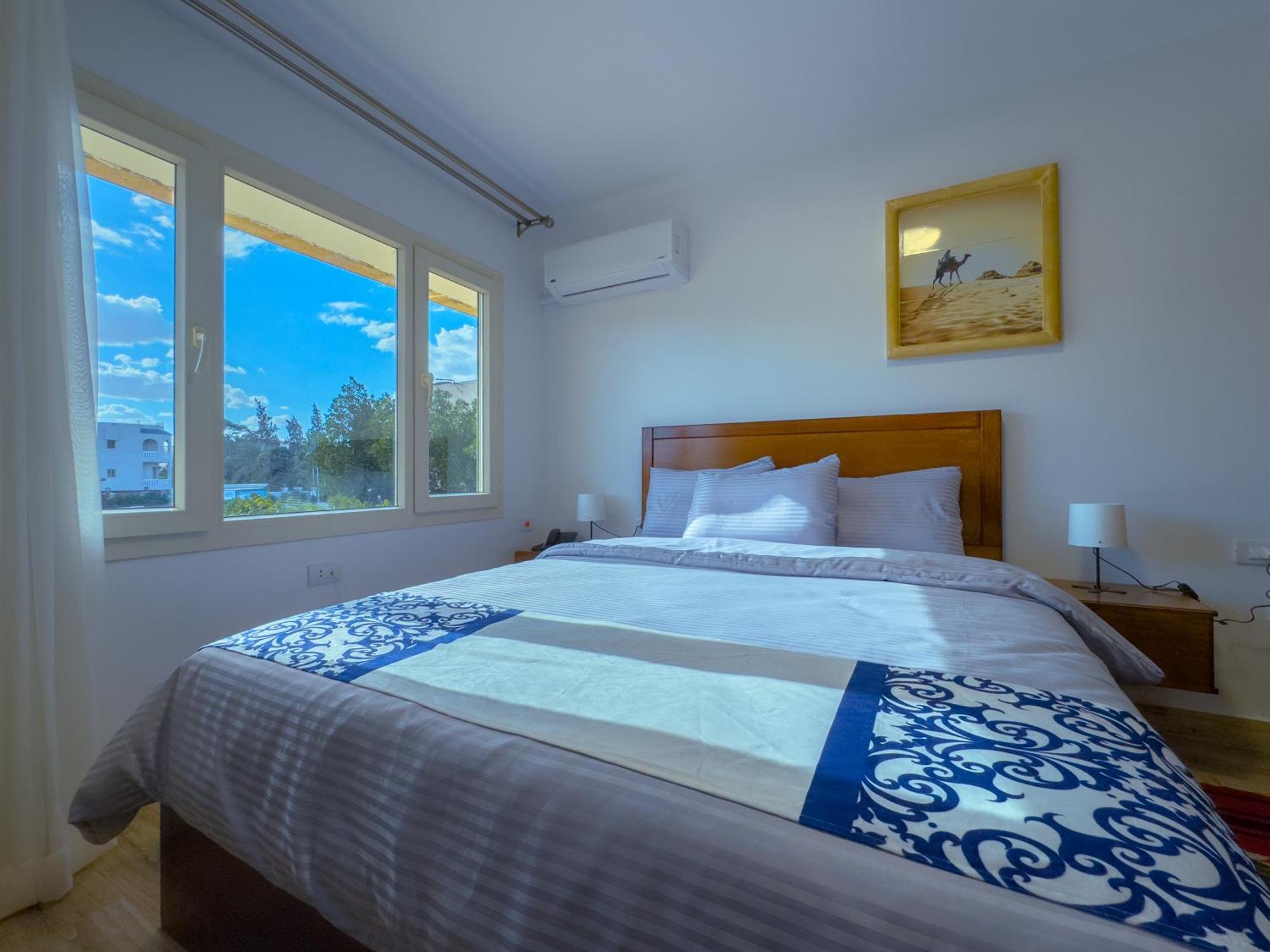 Royal Crown Hotel Giza Pyramids View Kafret el-Gabal エクステリア 写真