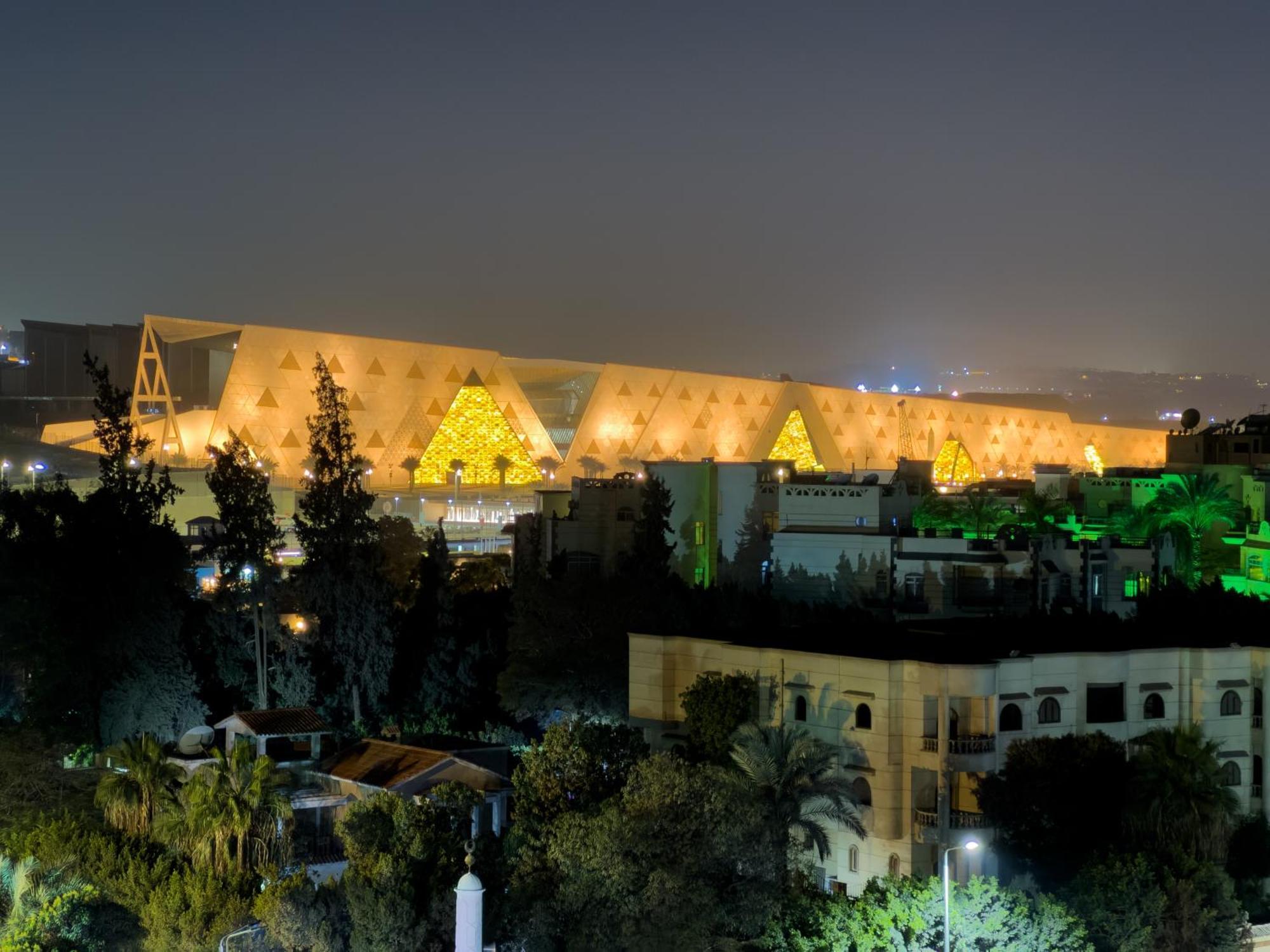 Royal Crown Hotel Giza Pyramids View Kafret el-Gabal エクステリア 写真