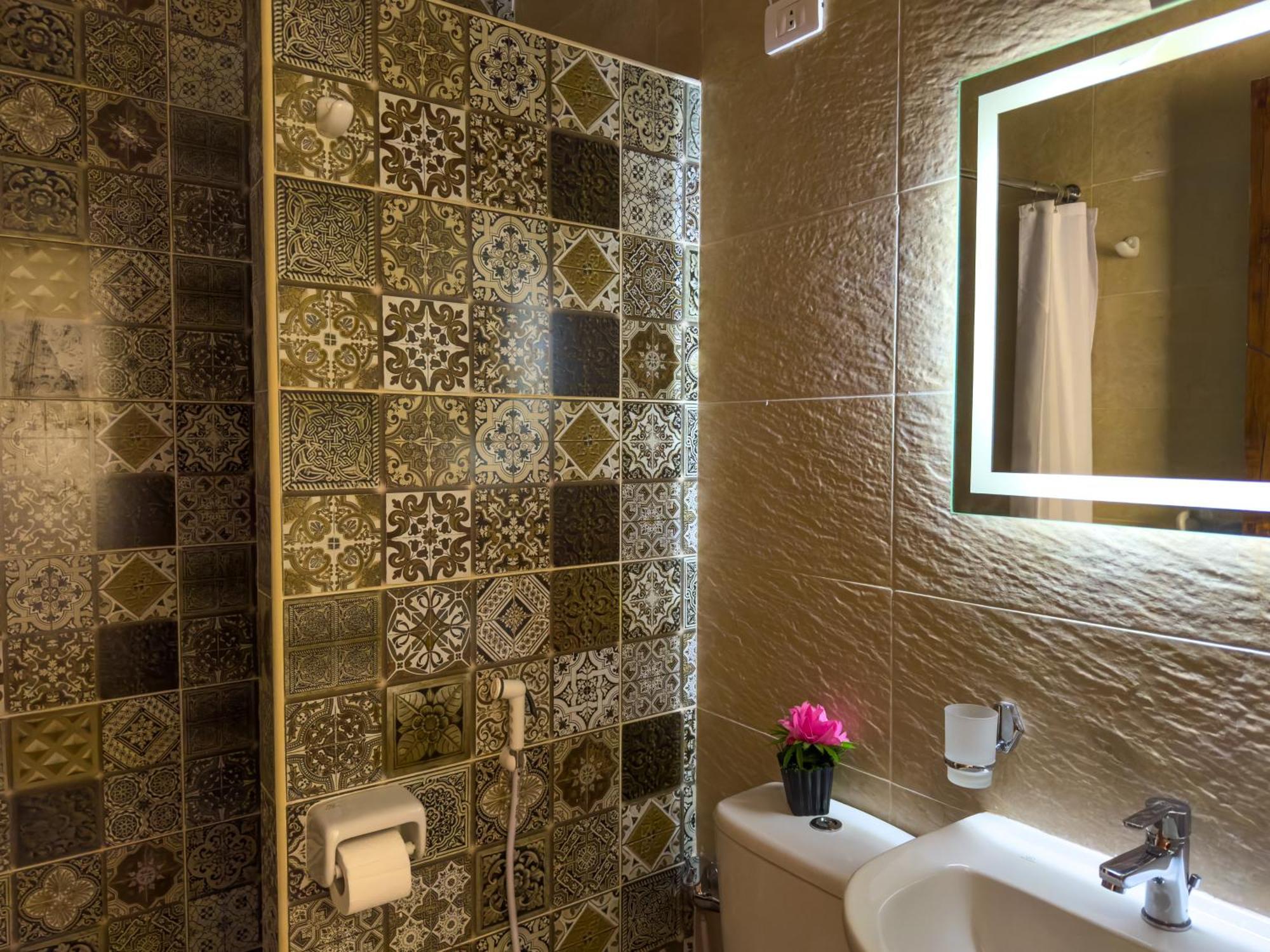 Royal Crown Hotel Giza Pyramids View Kafret el-Gabal エクステリア 写真