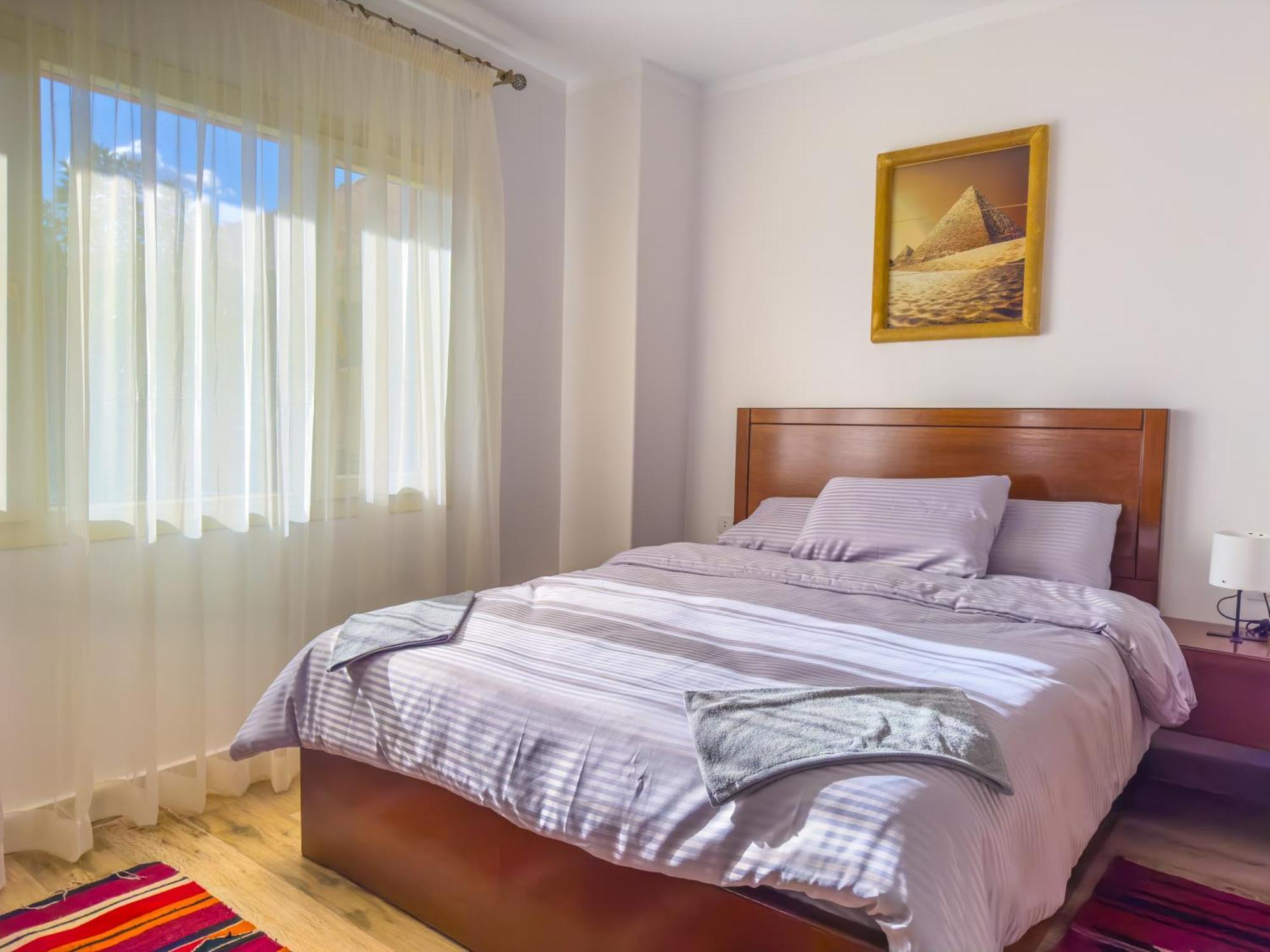 Royal Crown Hotel Giza Pyramids View Kafret el-Gabal エクステリア 写真